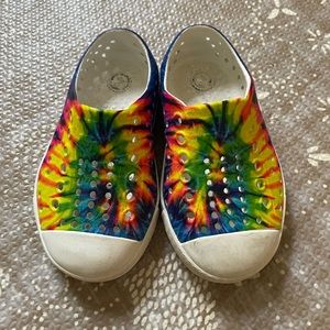 Native “Jefferson” shoes